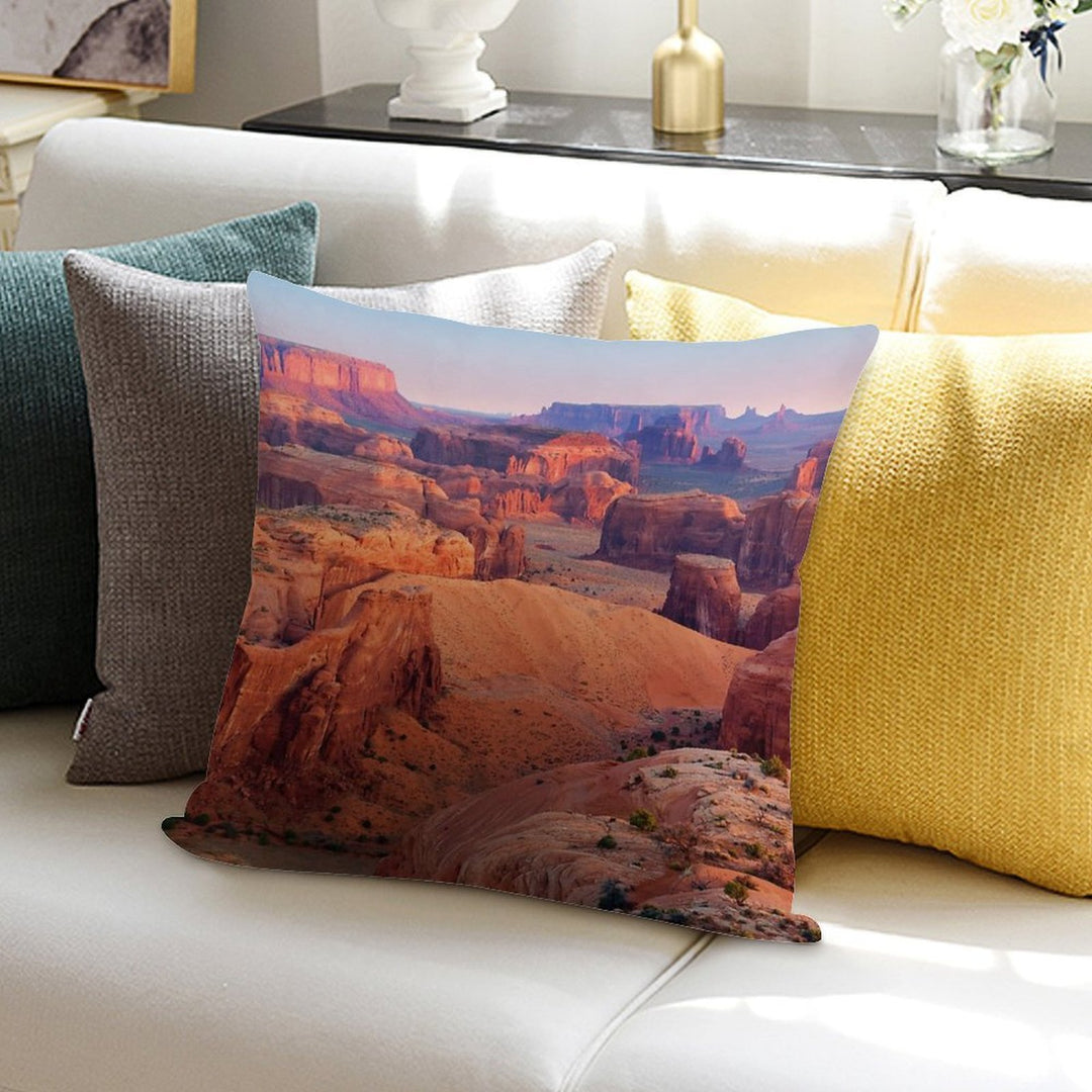 Hunt's Mesa Soft Anti-Pilling Throw Pillow
