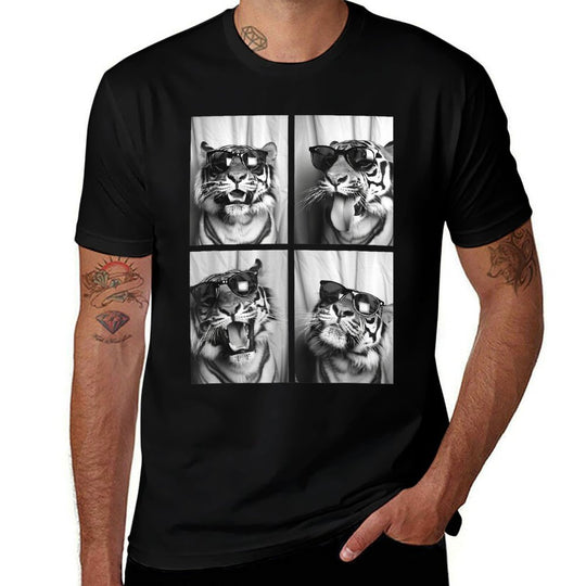 Cute Tigers with Sunglasses Cool Feline Animals Photo Booth  Slim-fit Cut T-Shirt