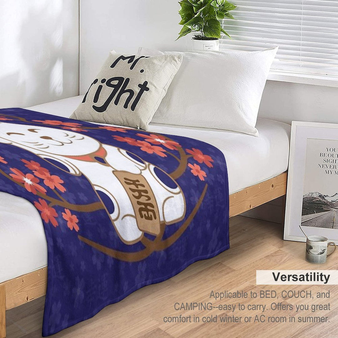 Maneki-neko Cat with Good Luck Kanji Comfort Throw Blanket