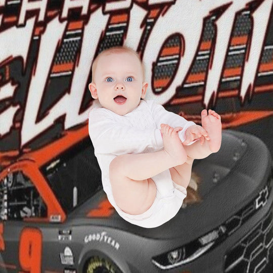 Chase Elliott Machine-washable Throw Blanket