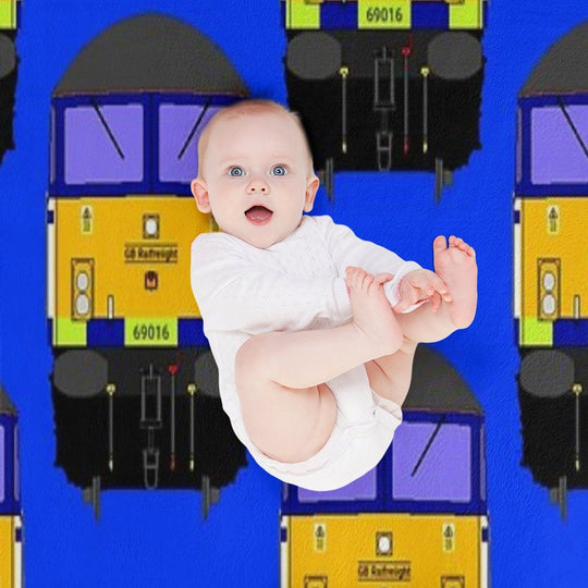 Class 69 Locomotive 69016 Machine-washable Throw Blanket